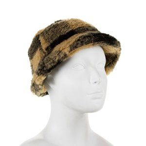 Stand Studio bucket hat